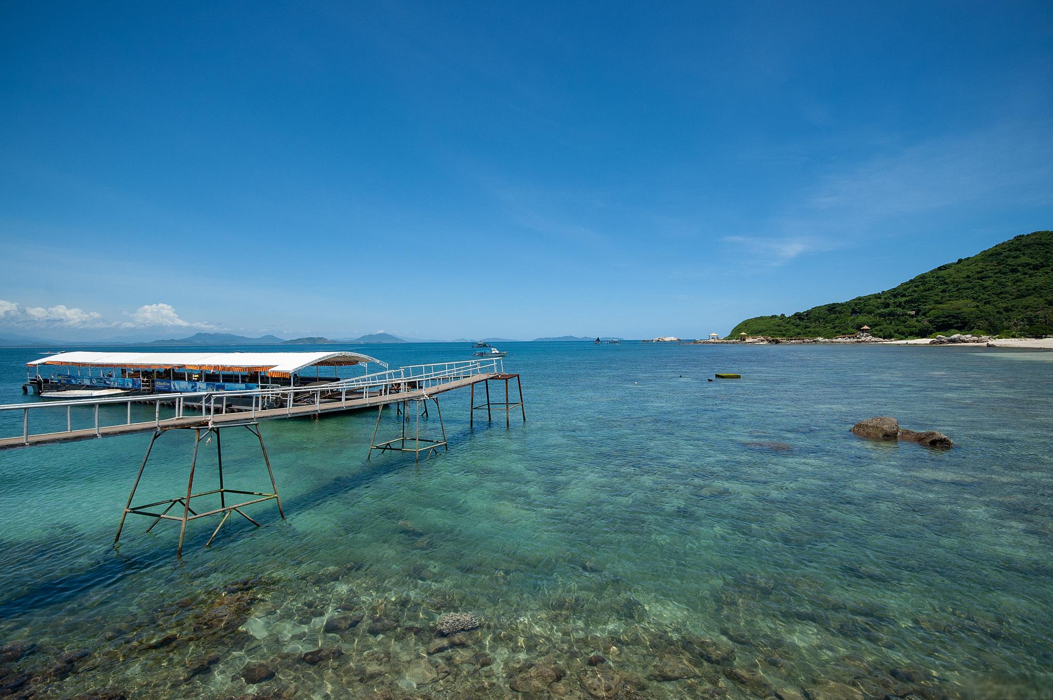 分界洲岛旅游攻略 分界洲岛,位于中国海南岛东海岸,是一个美丽而宁静