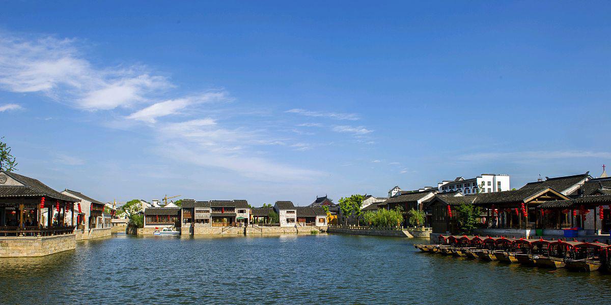 无锡荣巷古镇:历史与现代的融合 无锡荣巷古镇,一个历史悠久的江南