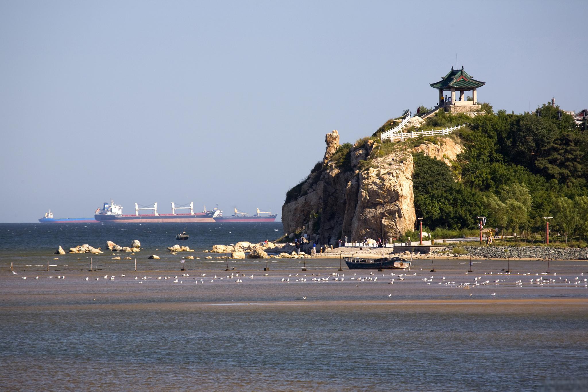 在这炎炎夏日,北戴河的宁静与舒适成为了许多游客心之所向.