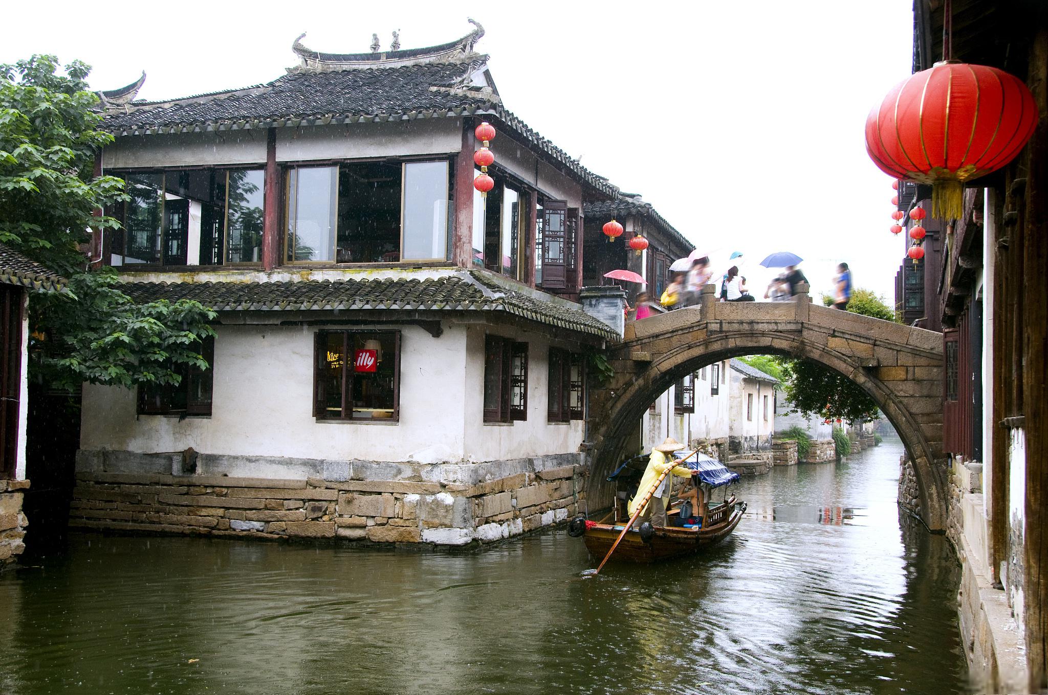 苏州周边旅游景点推荐 苏州,这座被誉为"东方威尼斯"的城市,以其独特