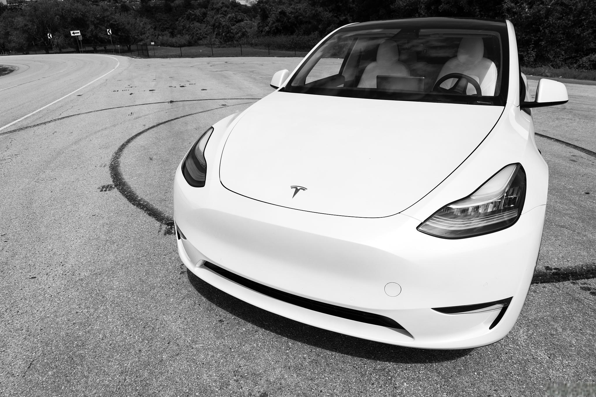 特斯拉胜诉刹车失灵案,女车主赔500万并公开道歉 特斯拉河南安阳女