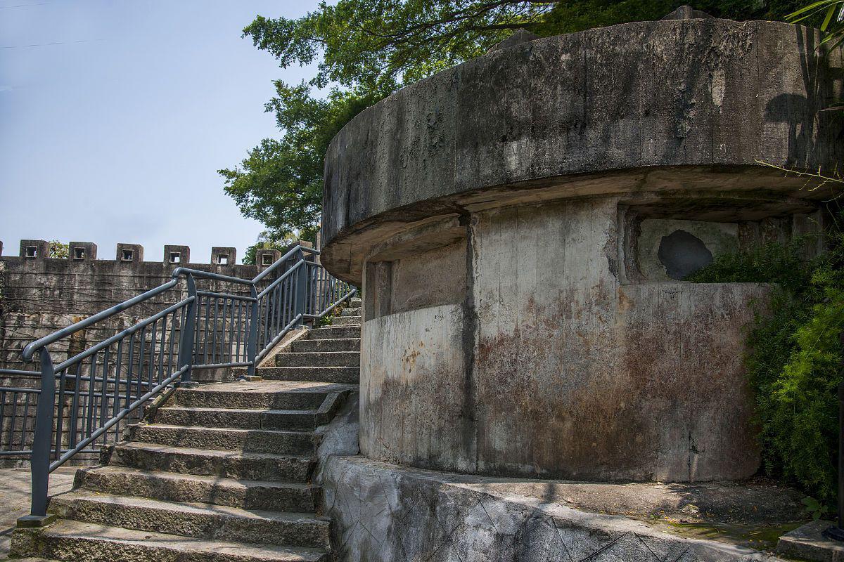 那坡县旅游攻略 那坡县隶属广西百色,南与越南高平,河江两省接界,国界