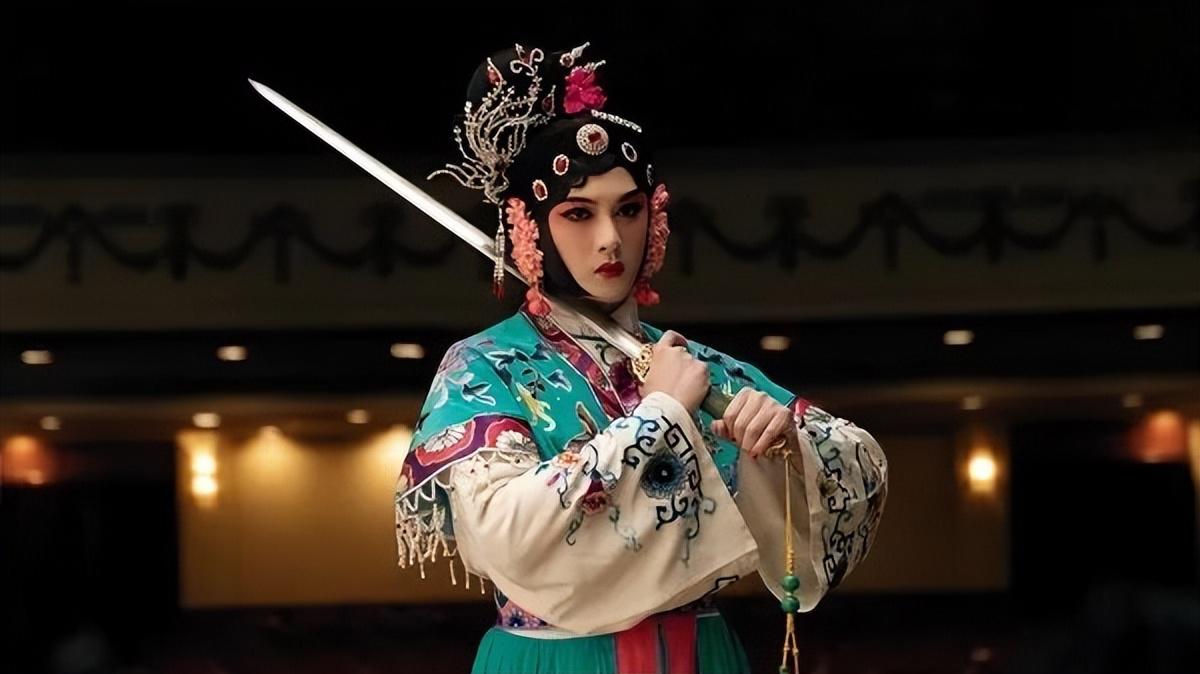 檀健次,不一样的演绎 檀健次在电视剧《鬓边不是海棠红》中扮演的陈