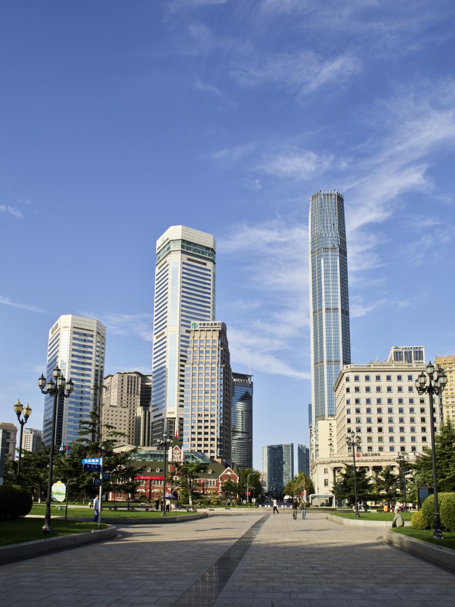 大连旅游景点推荐 大连位于中国东北南端,是辽宁省的一个沿海城市.