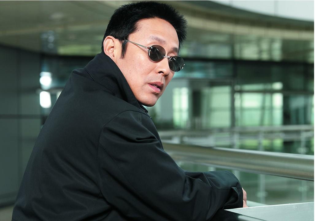 陈道明和杜宪的爱情故事 陈道明和杜宪的婚姻像一首永恒的誓言,诠释了