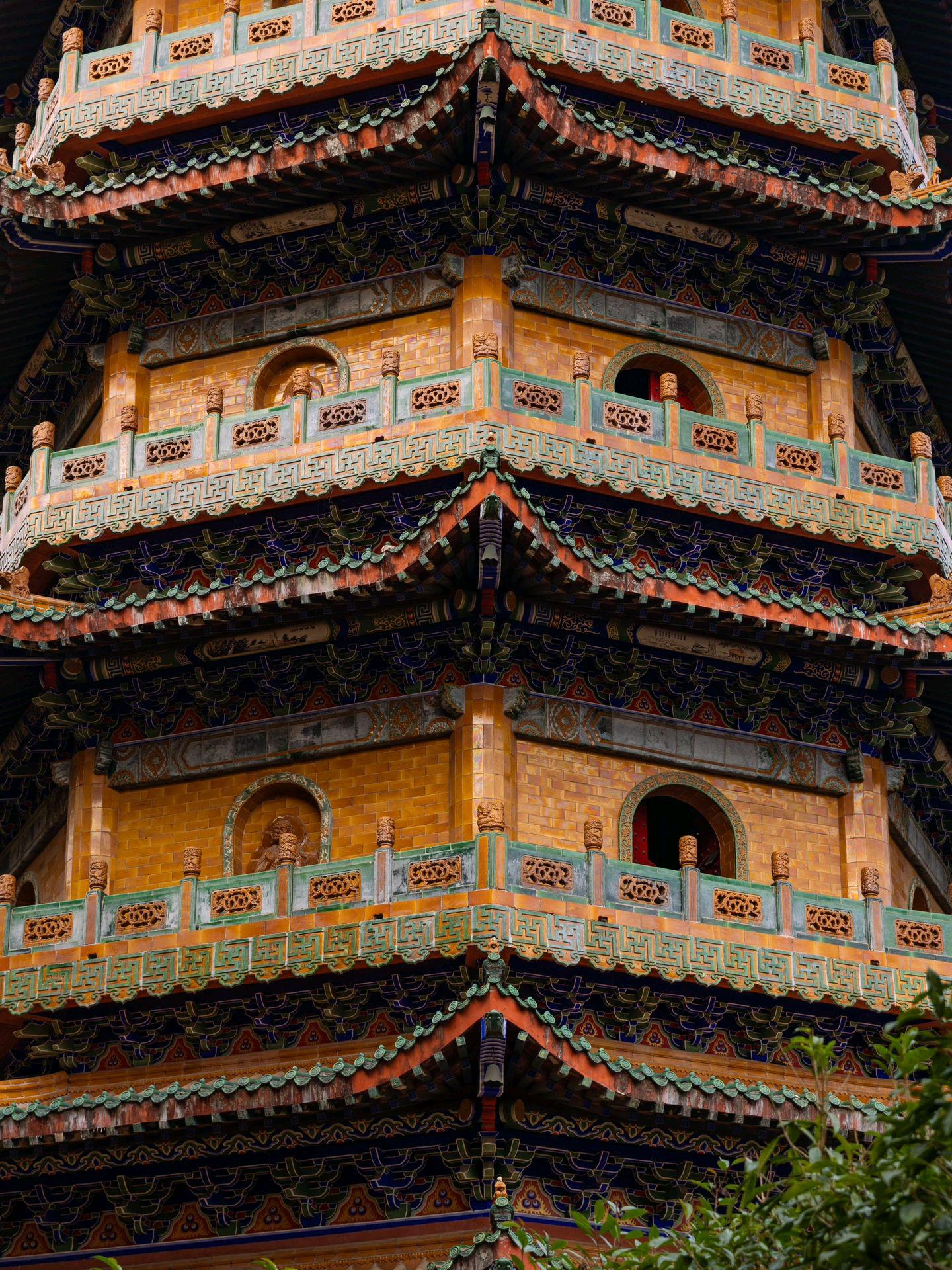 秋日环游指南:杭州市临安区禅源寺 繁忙的都市生活中,我们常常感到