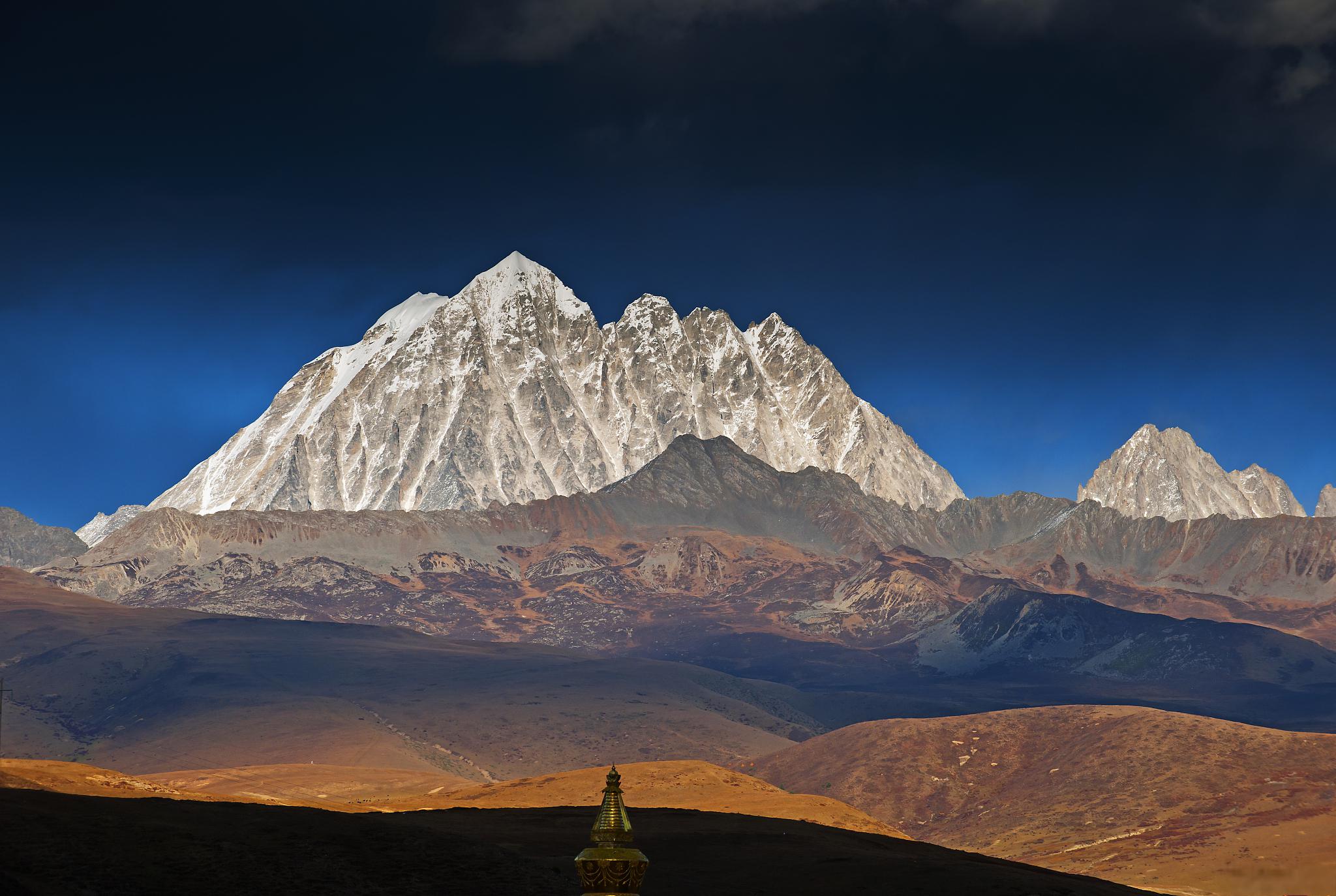 藏区十大神山图片