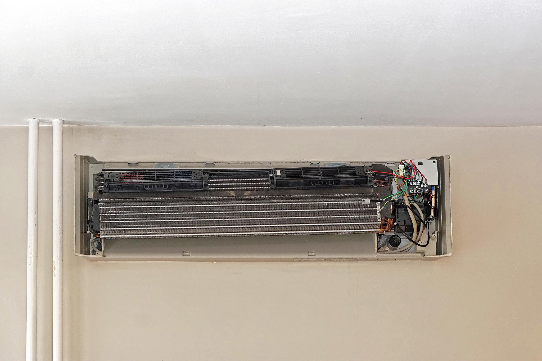 空调内机漏水的原因及自己维修的解决方法.