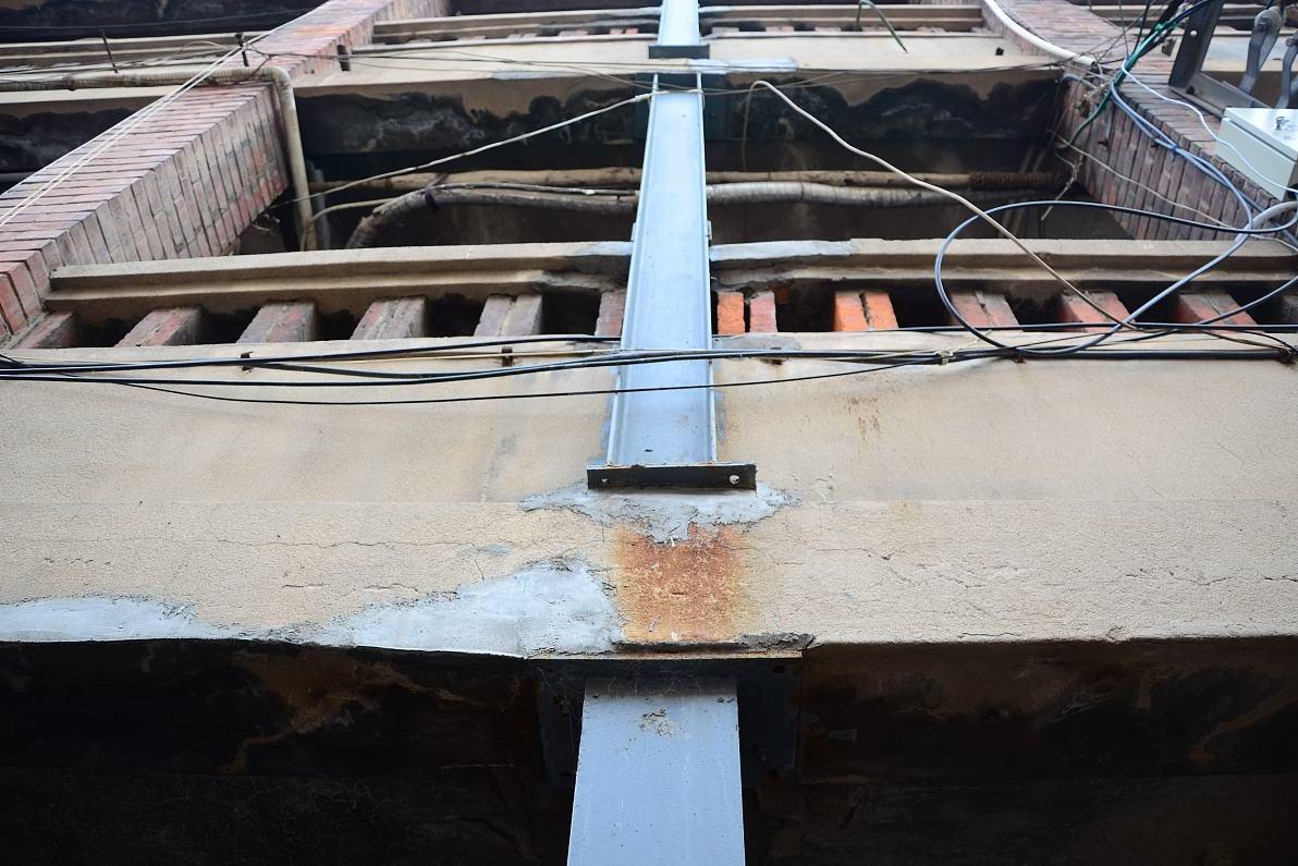 预制板房屋加固方法 预制板房屋的加固方法有多种,选择合适的方法需要