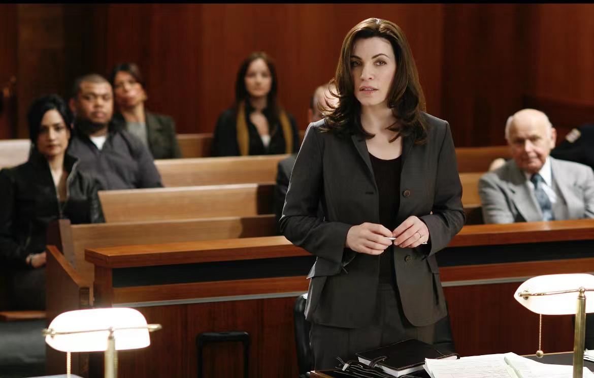 恩爱情节在第五集 《傲骨贤妻》是一部以律政为主题的韩剧,由李政孝