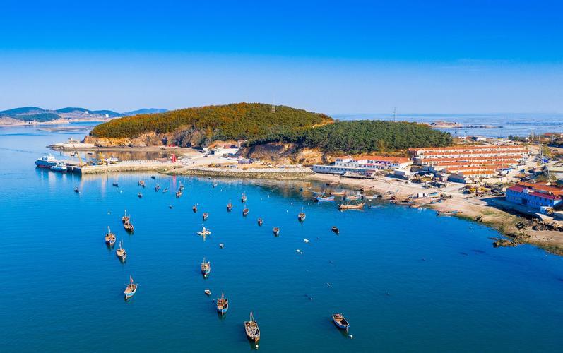 广鹿岛旅游攻略 广鹿岛,位于辽宁省大连市长海县,黄海北部长山群岛的