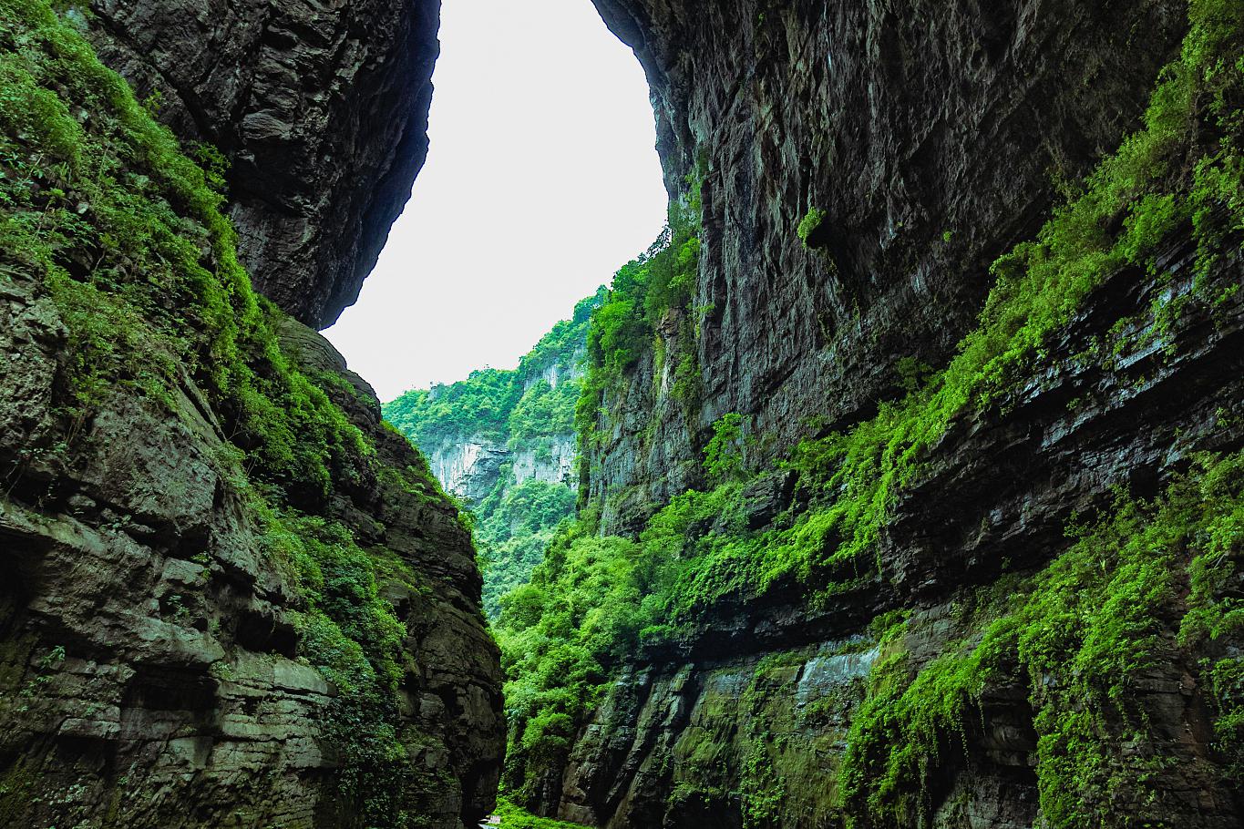 重庆武隆喀斯特旅游区 重庆武隆喀斯特旅游区,位于重庆市武隆区境内