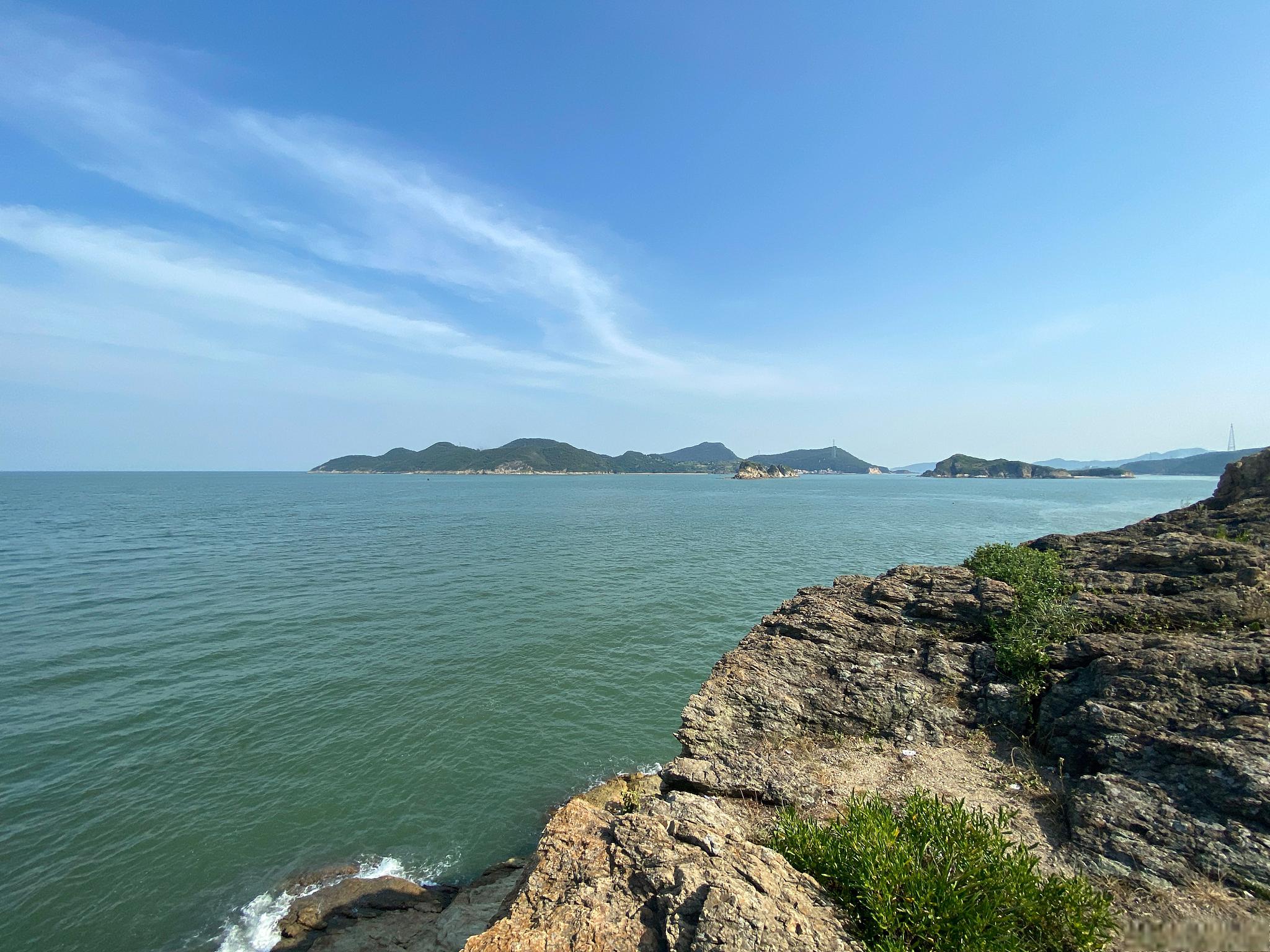 温州月亮湾风景区沙滩图片