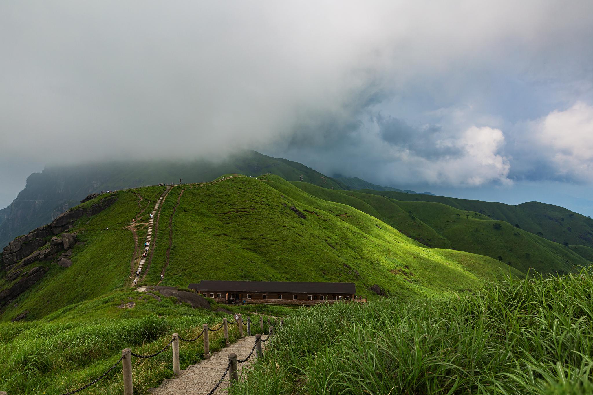 武功山之旅 中国拥有众多壮丽的@大飞侠观景的动态