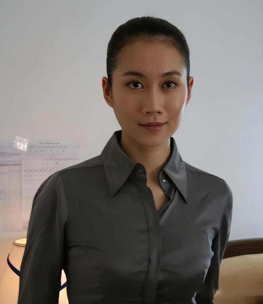 温峥嵘:真实的演员 温峥嵘.@自然角度看生活的动态