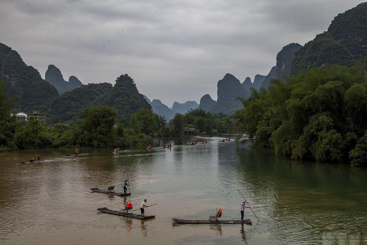 遇龙河,广西阳朔的自然与文化之美 遇龙河,位于中国广西壮族自治区