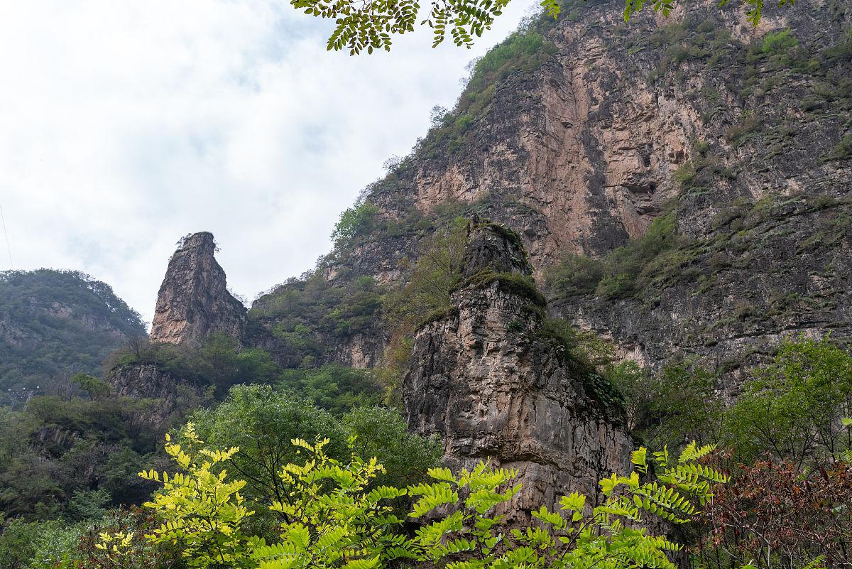 野三坡:自然风光与文化背景 河北保定野三坡名胜古迹以其独特的自然
