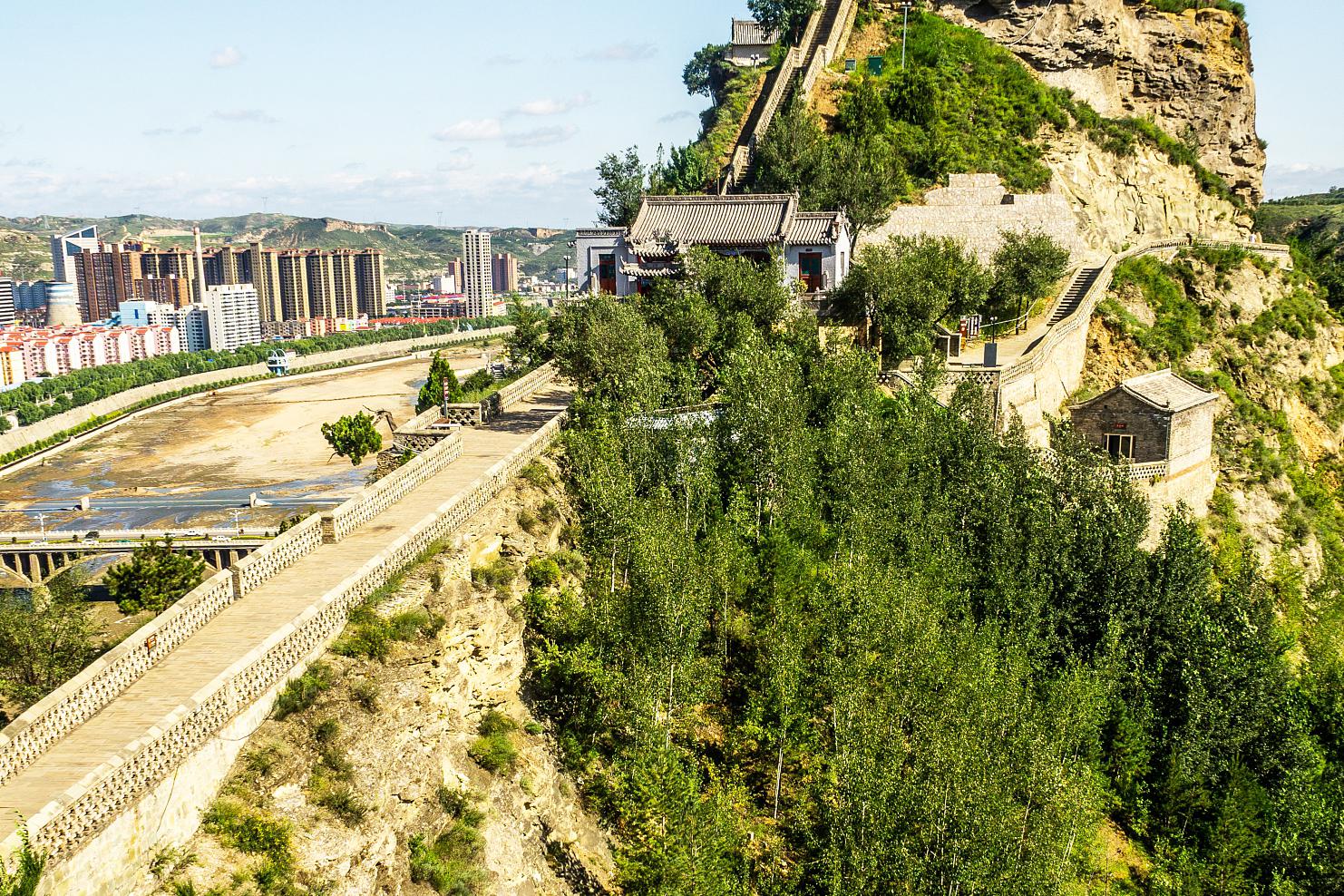 临县旅游攻略 临县,位于山西省吕梁市南部,是一个有着悠久历史和文化