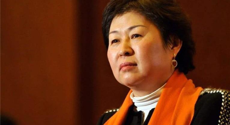 废纸创业女强人:张茵的创业经历 张茵,一位废纸创业女强人,用三万创业