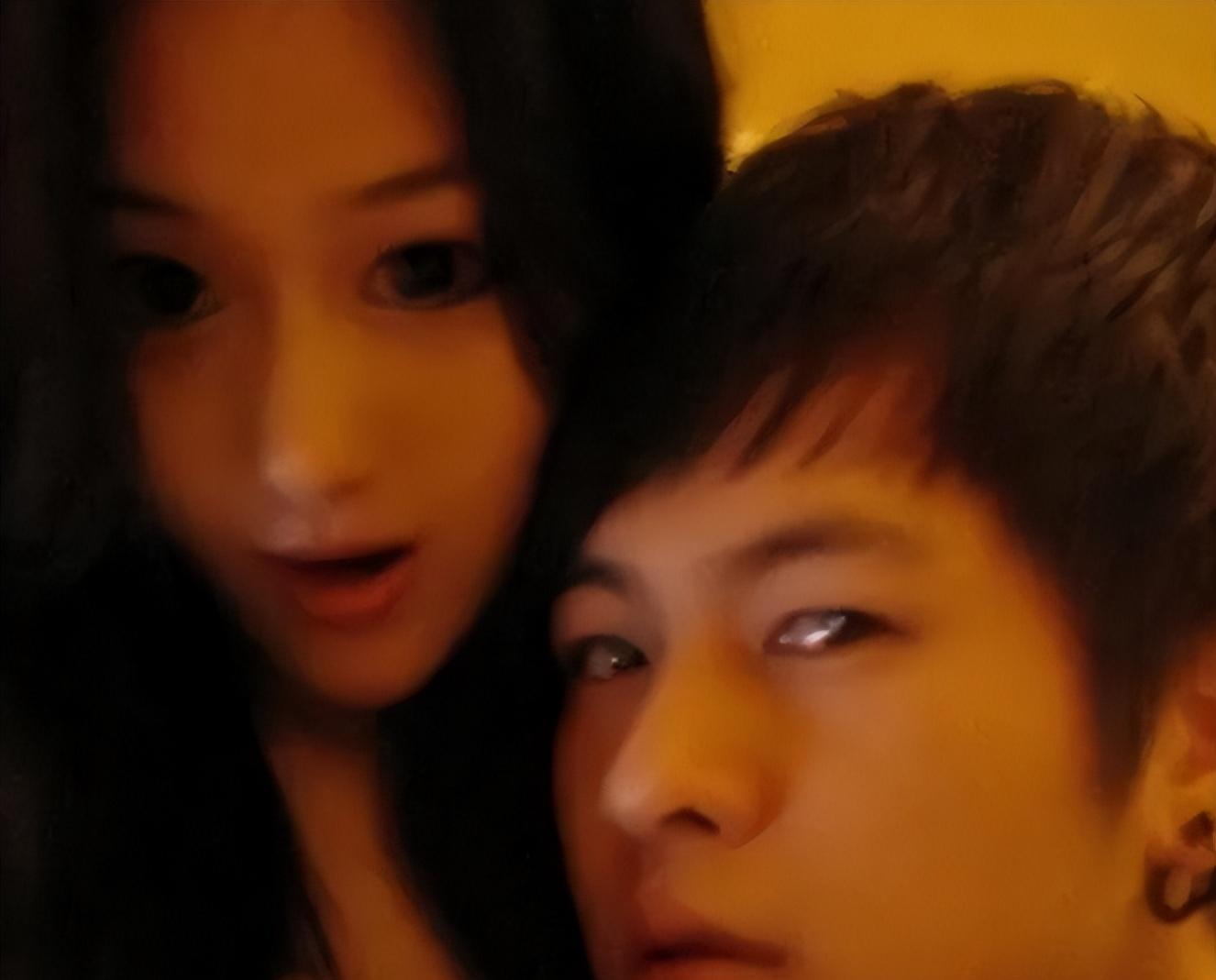 黑料女王的转变 张馨予曾被称为黑料女王,她的过去经历中充斥着各种"