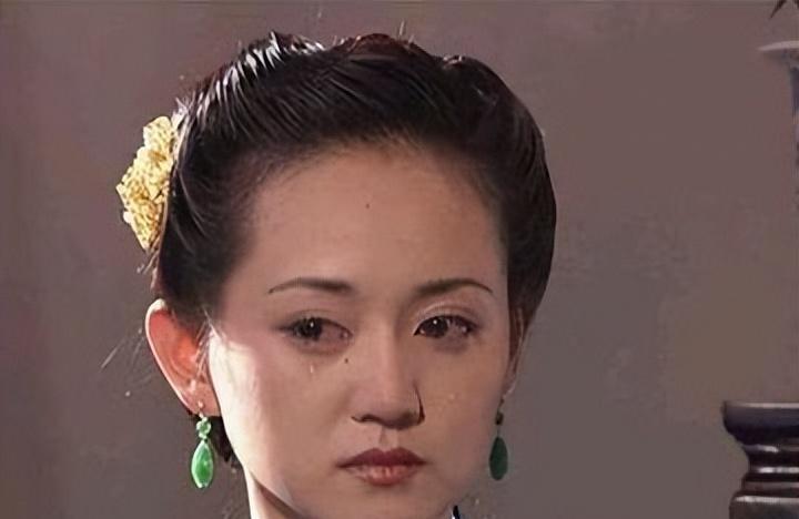 《大宅门》:白佳莉的命运 白佳莉的命运在封建礼教深重,女性命运如纸