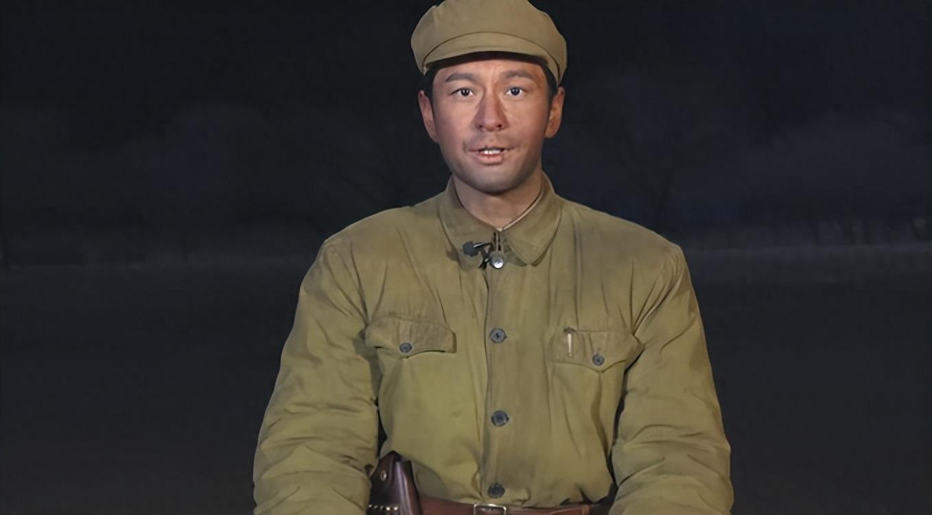 黄晓明:演技背后的不懈努力 电影《志愿军:雄兵出击》中,黄晓明扮演的