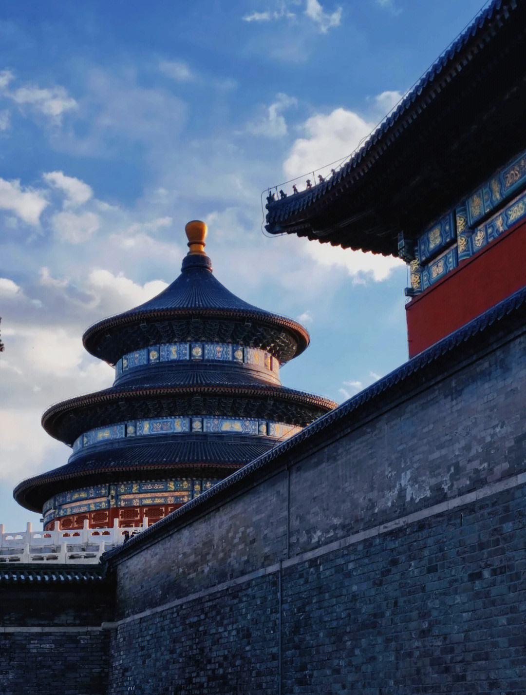 97天坛公园 天坛公园是一座古代祭天建筑群,也是中国古代天文观测