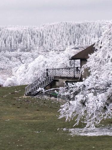 重庆仙女山冬日赏雪记 仙女山,位于重庆市武隆区,是武陵山风景名胜区