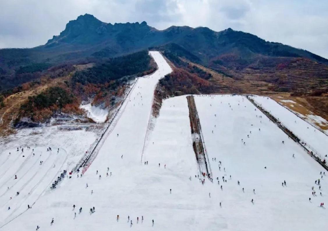 青岛高山滑雪场图片