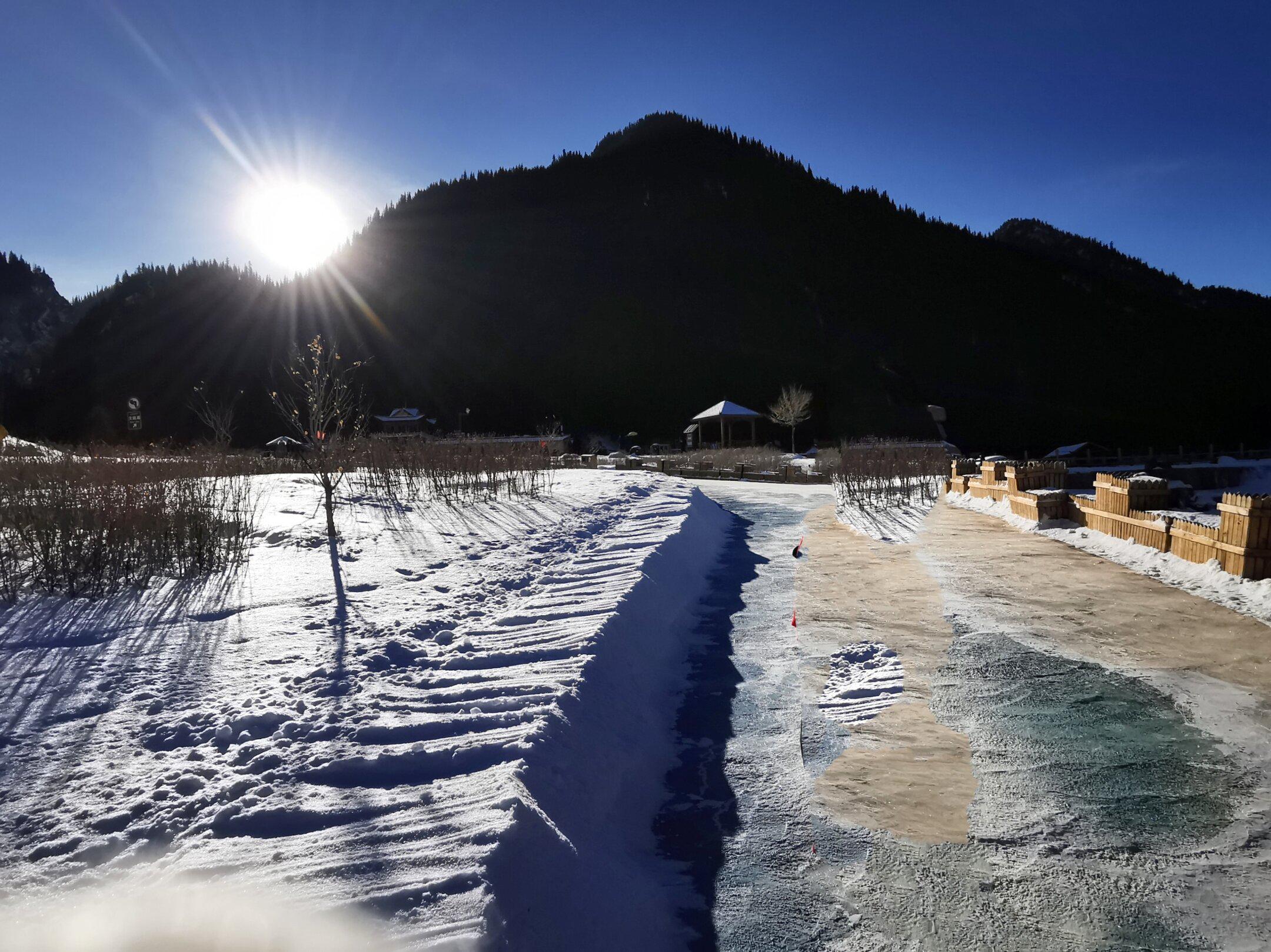 乌鲁木齐南山雪景图片