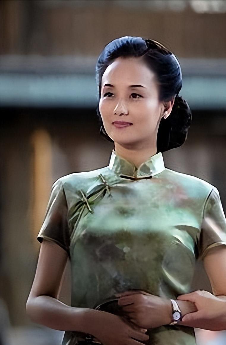李颖:31年演艺路 李颖,31年的演艺生涯,从模特到演员的非凡转型之旅