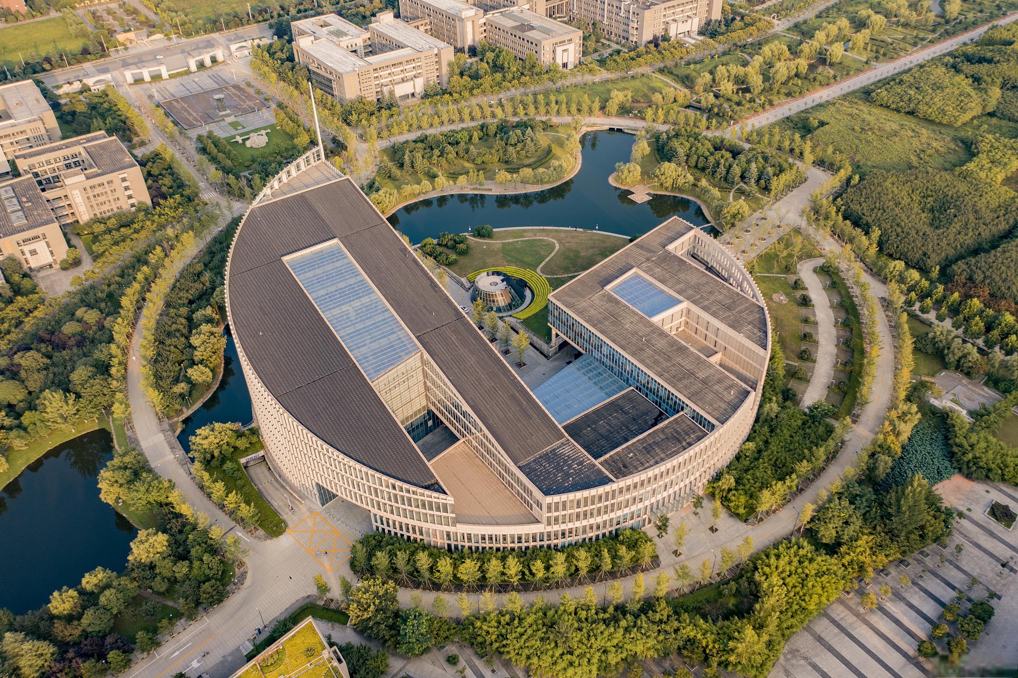 浙大校园游 嘿,新来的小伙伴!欢迎来到浙江大学的紫金港校区!