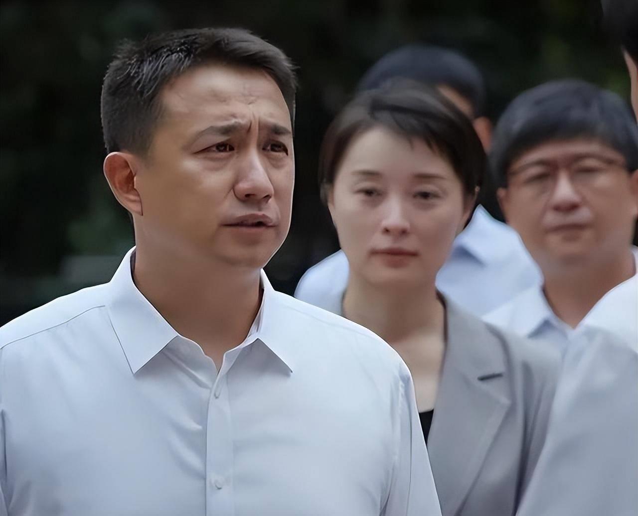 《热血传奇》:收视破亿五星飘屏 电视剧《热血传奇》在首播时就收视破