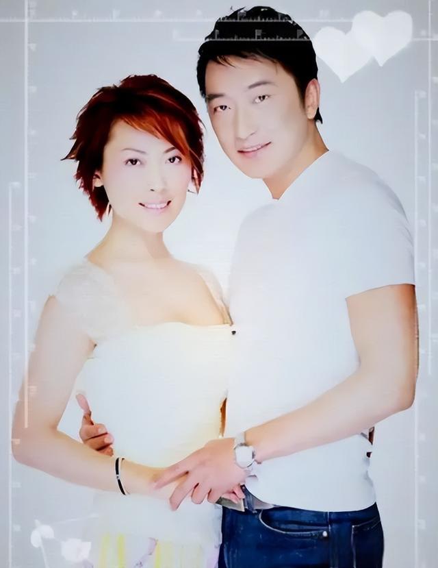 邵峰:娶百花奖得主为妻,"老婆至上"显智慧 邵峰是演艺圈的知名演员,参