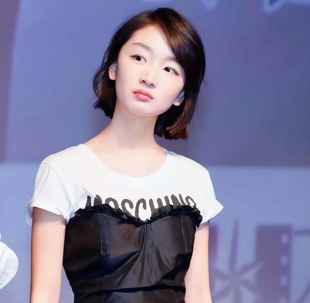周迅,邓婕,周冬雨,金晨,佟丽娅等女星,镜头前美若天仙,真人却黑瘦干瘪