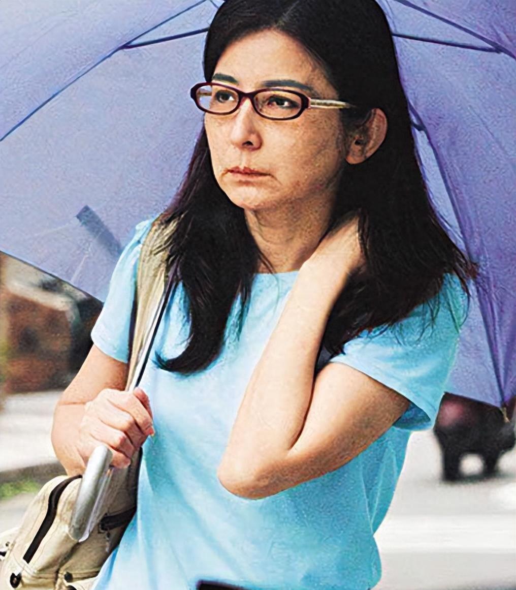 国内6位过气艺人现状 曾经红极一时的明星们,如今或许已经不再是大众