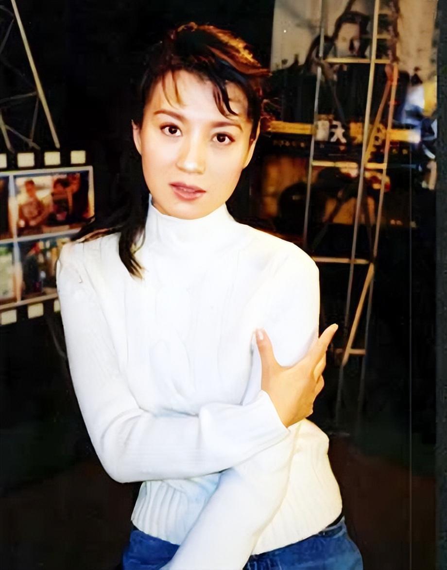 史兰芽:演艺界女性代表 史兰芽,中国女演员,制片人,导演,毕业于北京