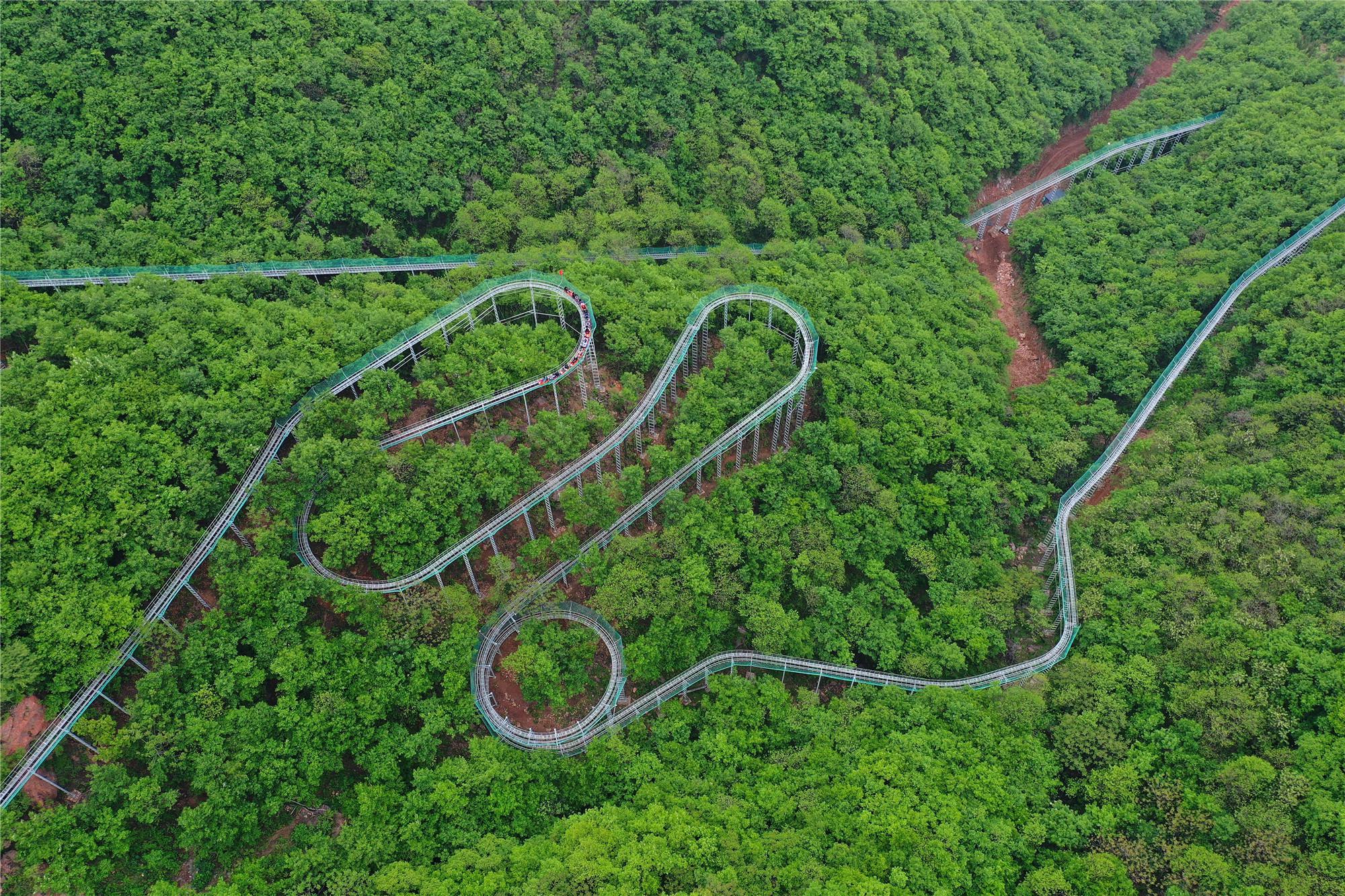 三泉湖景区,一处自然的绝美之地 三泉湖景区位于伏羲山旅游度假区内