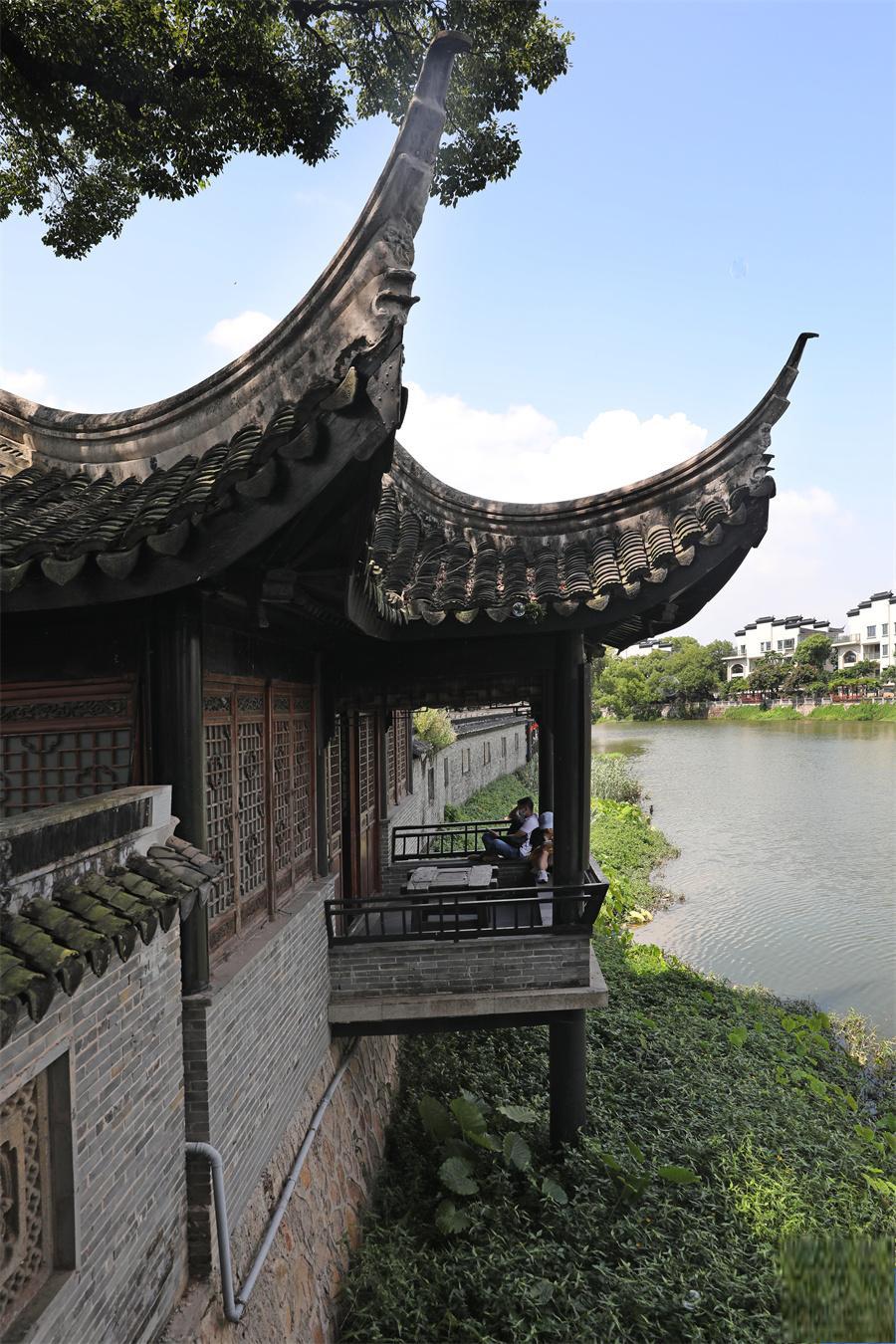 中山詹园,岭南最大的私家古典园林 中山市的詹园历史并不长(1998年才