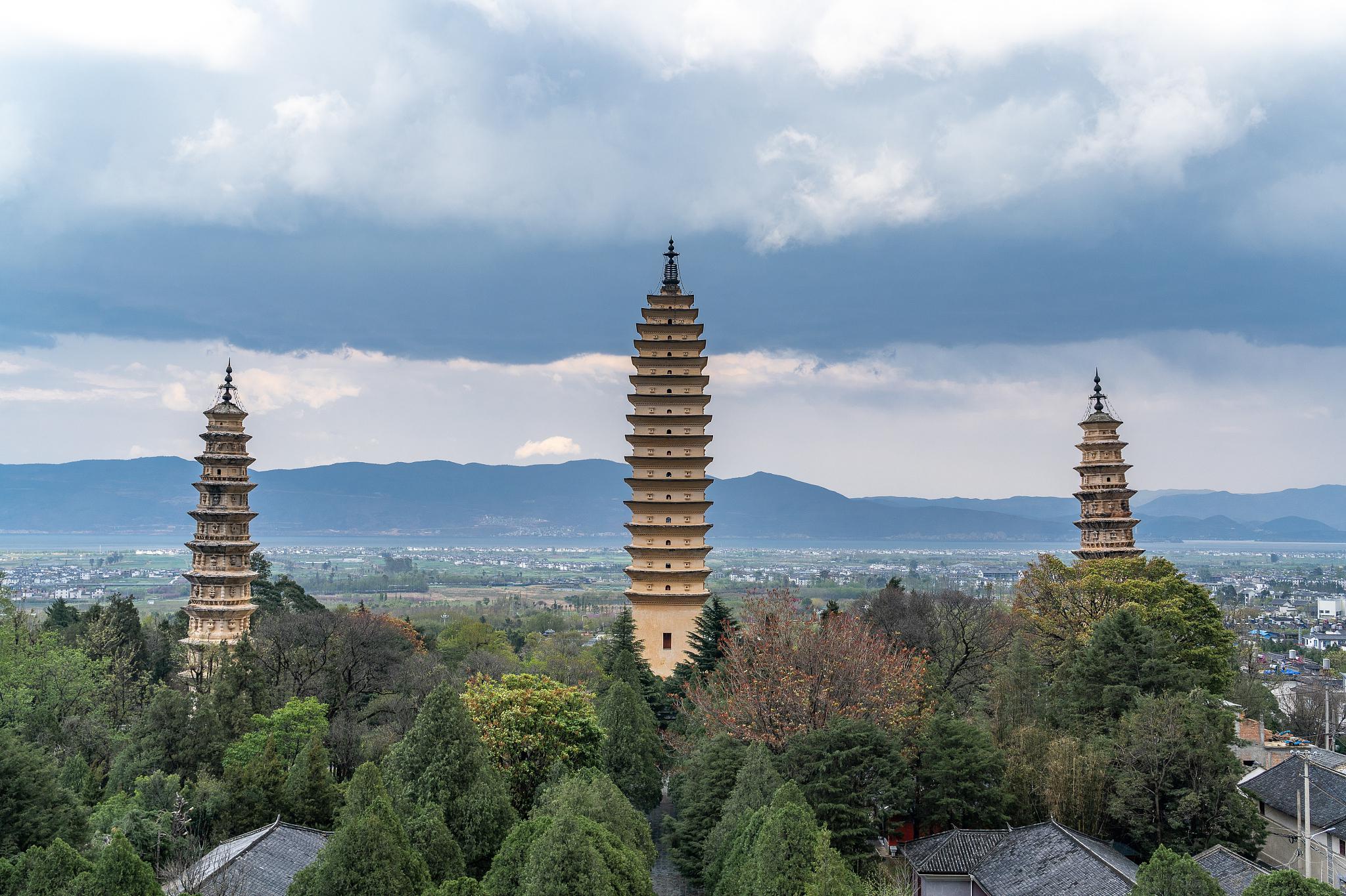 云南十大旅游景点排名图片