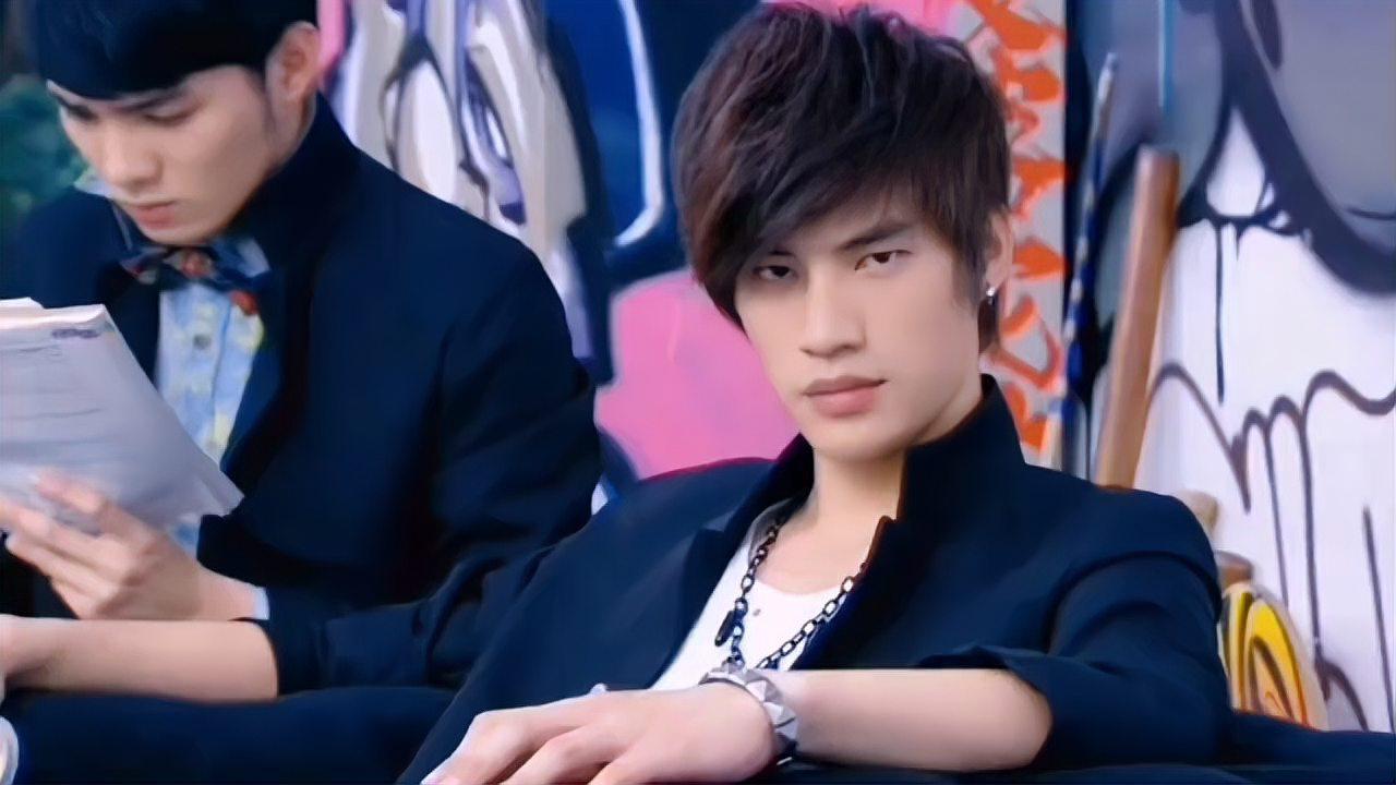 罗弘证(辜战)20岁到34岁的荧幕变化 罗弘证(辜战)在荧幕上的形象不断