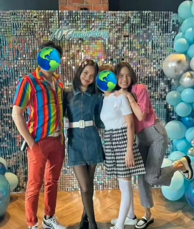 lisa给爸爸庆生 lisa为她的父亲庆祝生日,作为近期备受瞩目的韩国女