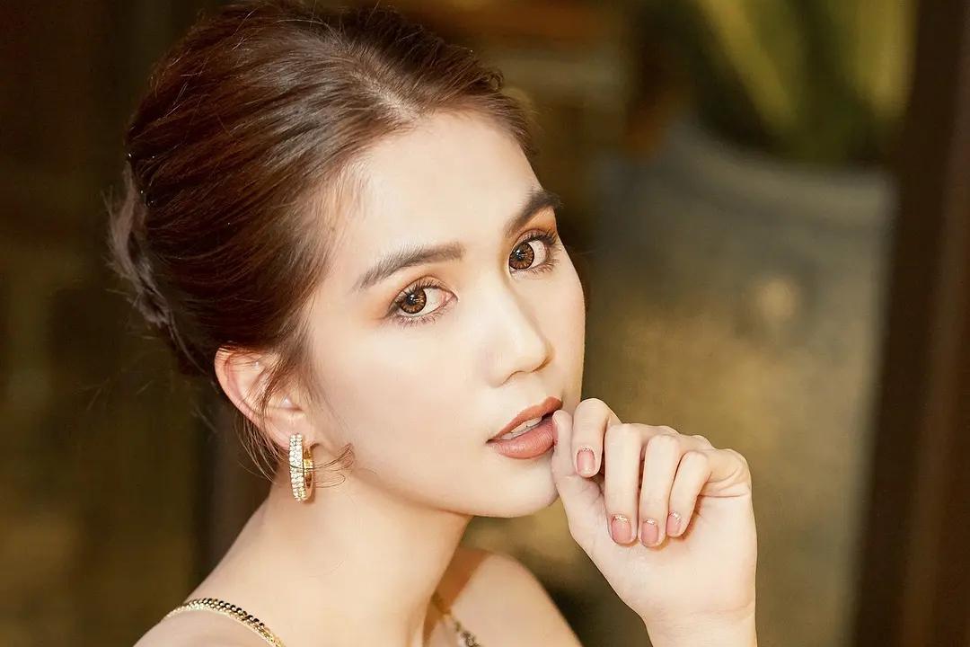 陈氏玉贞:才华与品质 陈氏玉贞是一位备受瞩目的越南明星,她拥有出色