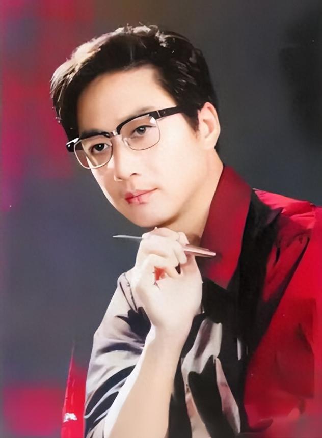 配音大师乔榛:生命中的三次考验 乔榛是中国电影配音界的传奇人物,他