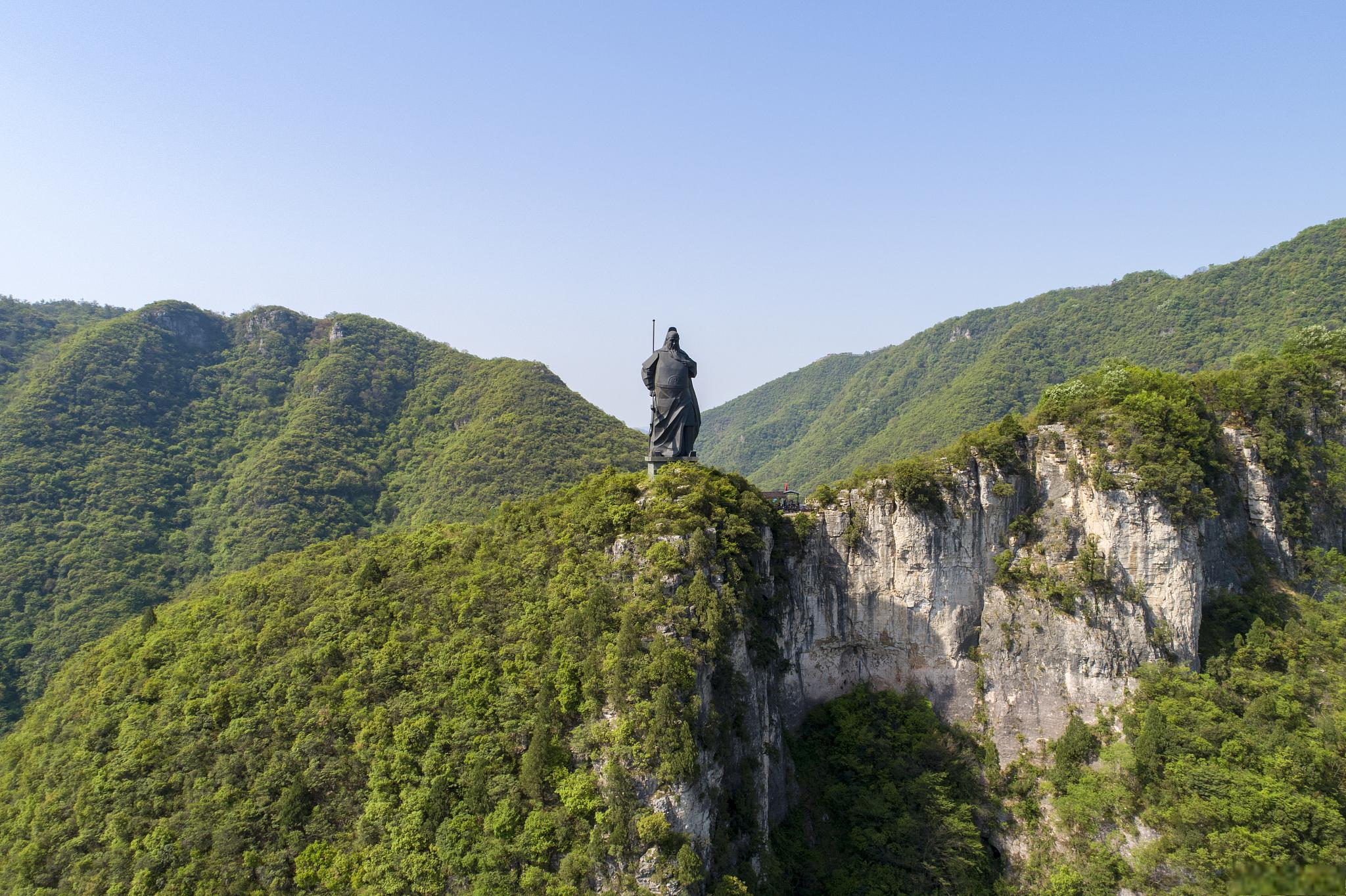 襄阳南漳春秋寨景区图片