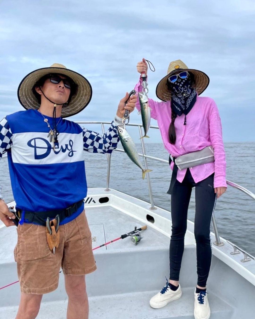 木村拓哉与妻子工藤静香:十指紧扣超恩爱 木村拓哉和工藤静香的女儿
