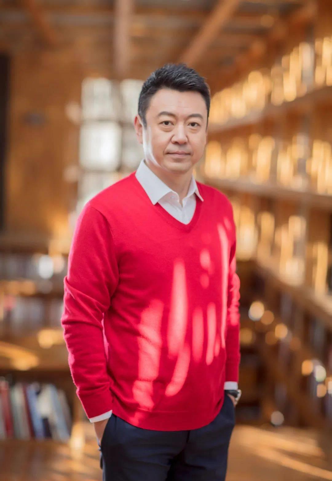 杨柳的婚姻故事:爱情需要真诚和理解 杨柳是央视的资深主持人,他经历