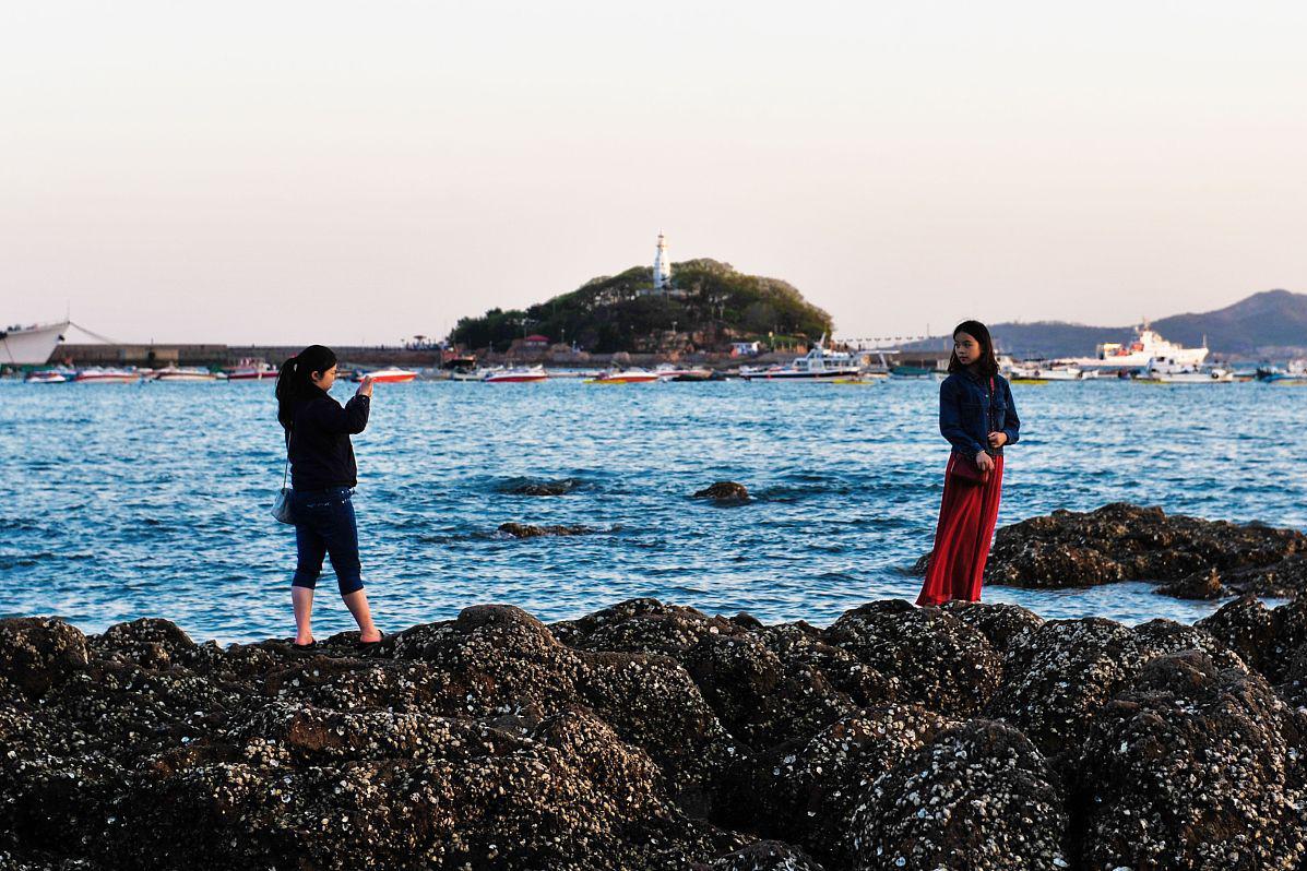 深圳南澳岛一日游攻略 南澳岛位于广东省和福建省交界的海域上,是一个