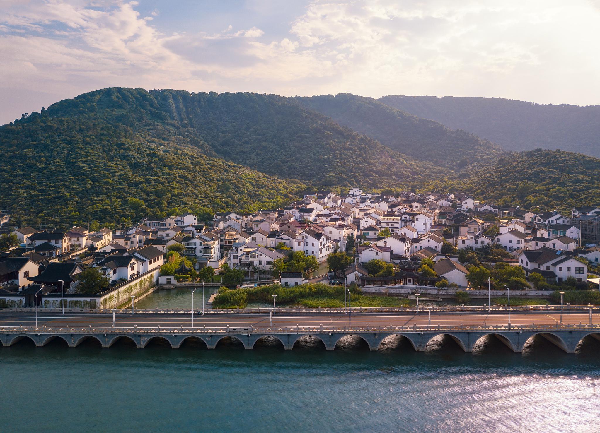 苏州东山一日游攻略 想要在一天内充分感受苏州东山的自然风光和特色