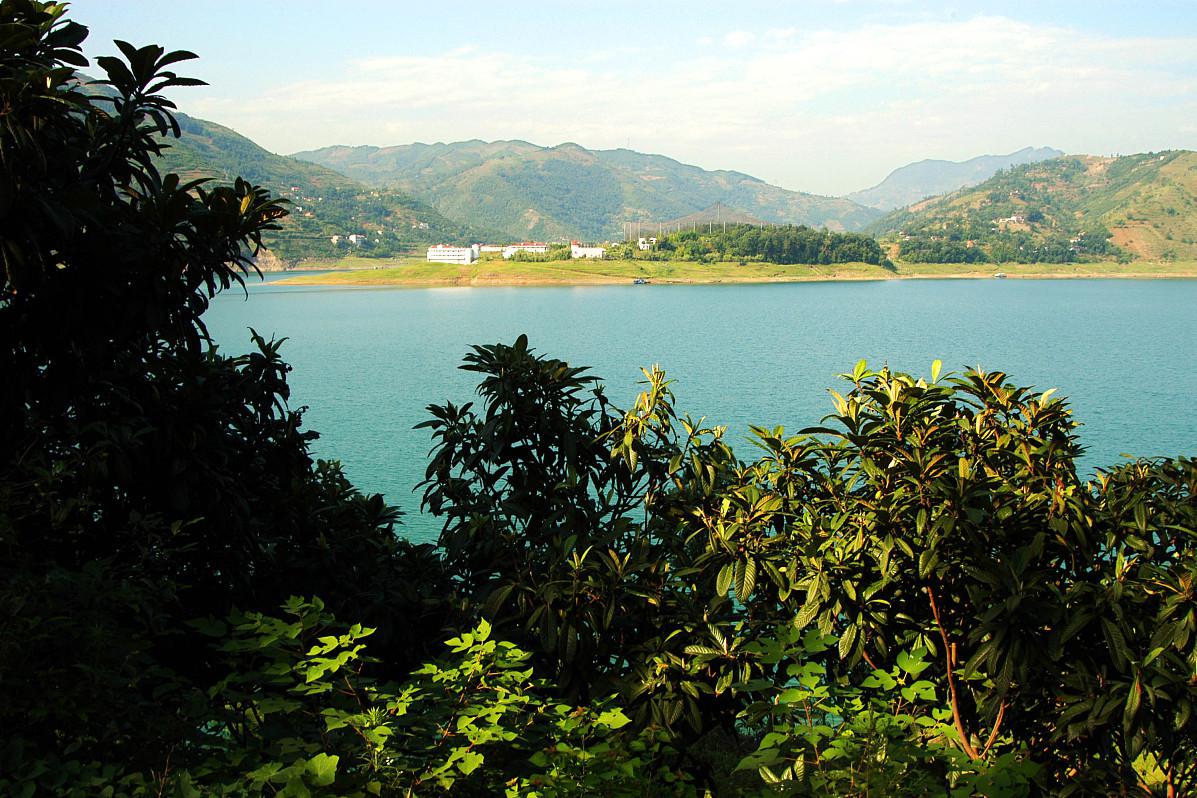 陕西省重要的旅游胜地 安康瀛湖,位于中国陕西省安康市汉滨区境内,是